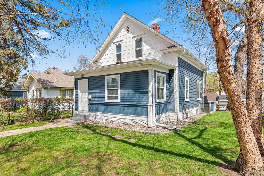 2640 Sheridan Avenue N, Minneapolis, MN 55411