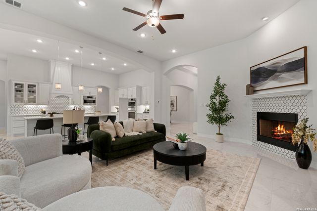 4051 Wood Crk, San Antonio, TX 78257