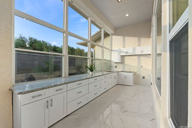 4051 Wood Crk, San Antonio, TX 78257