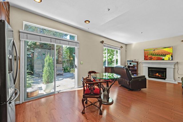 15 Creekside Dr, San Ramon, CA 94583