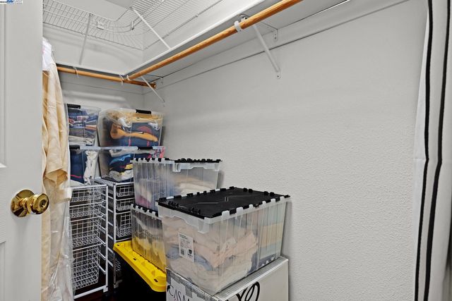 15 Creekside Dr, San Ramon, CA 94583