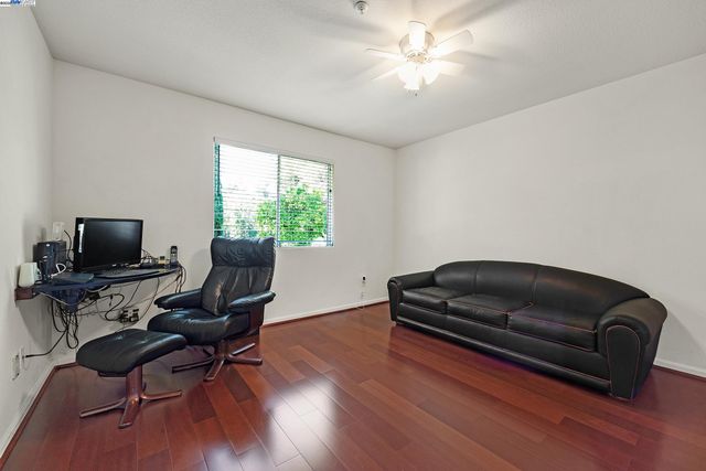 15 Creekside Dr, San Ramon, CA 94583