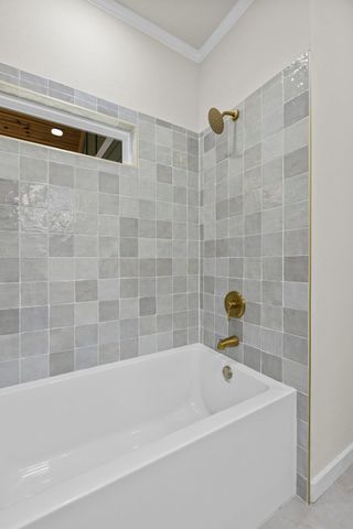 30 Wood Glen DR, Wimberley, TX 78676