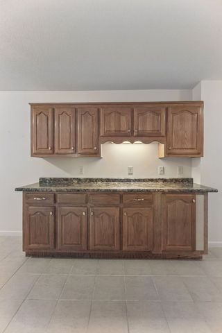 909 Greenview Dr, Fayetteville, TN 37334