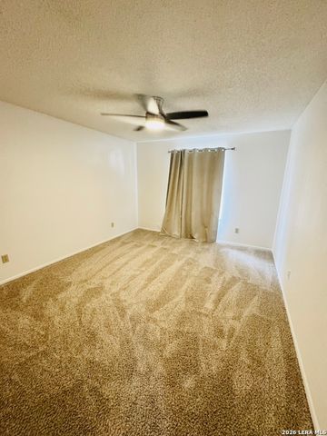 6608 Honey Hl, San Antonio, TX 78229