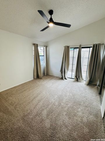 6608 Honey Hl, San Antonio, TX 78229