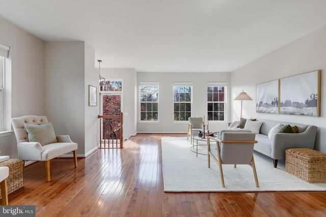 2526 JAMES MONROE CIR, Herndon, VA 20171