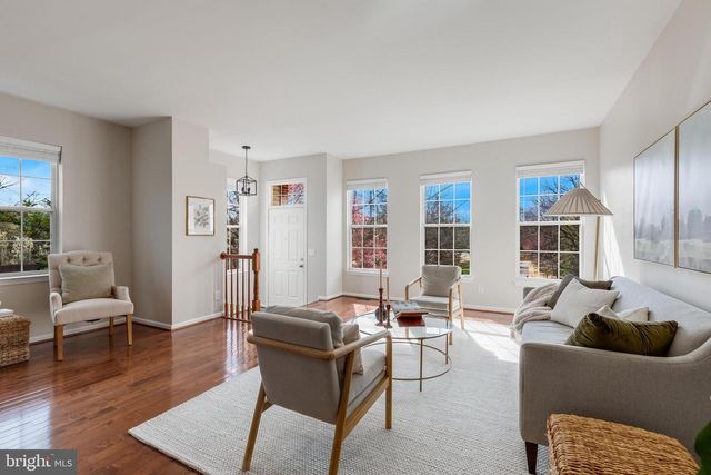 2526 JAMES MONROE CIR, Herndon, VA 20171