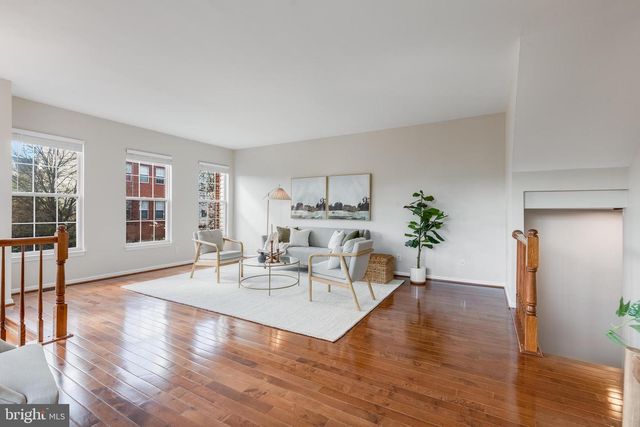 2526 JAMES MONROE CIR, Herndon, VA 20171