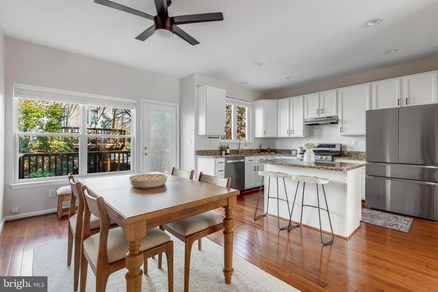 2526 JAMES MONROE CIR, Herndon, VA 20171