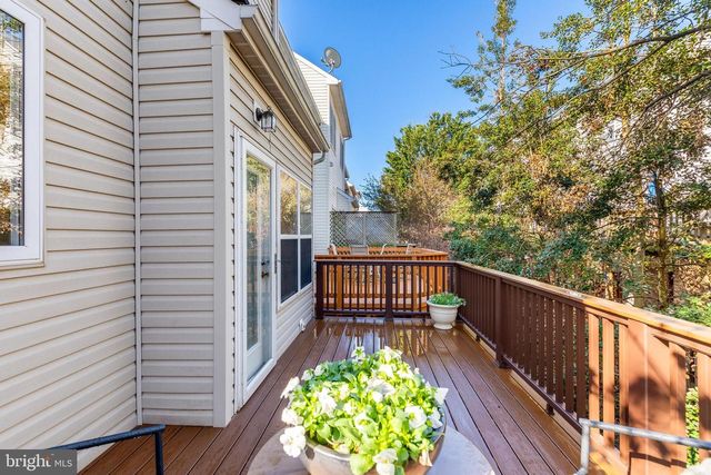 2526 JAMES MONROE CIR, Herndon, VA 20171