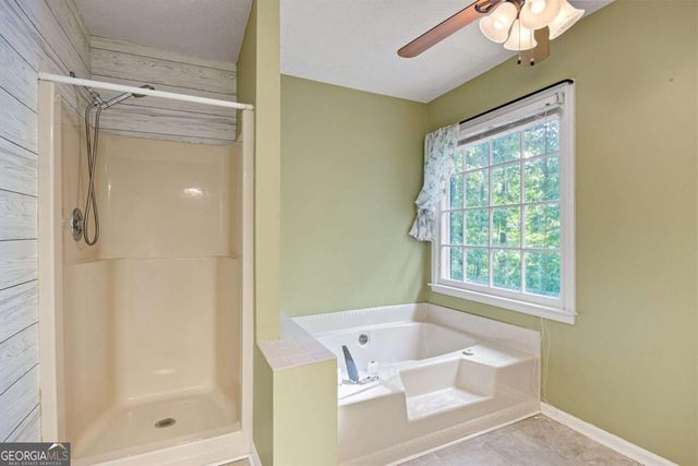 12 Indian Lake Court, Hiram, GA 30141
