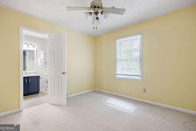 12 Indian Lake Court, Hiram, GA 30141