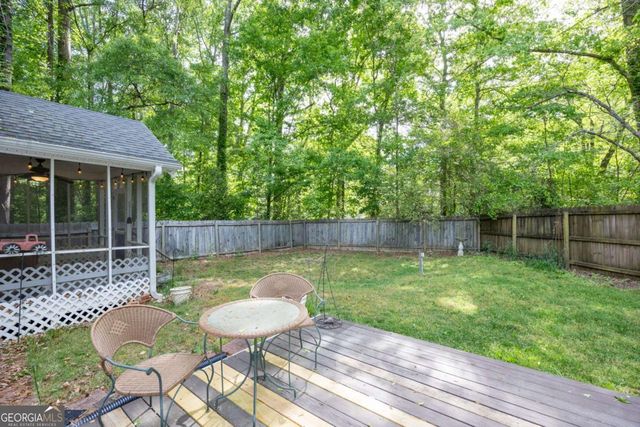 12 Indian Lake Court, Hiram, GA 30141