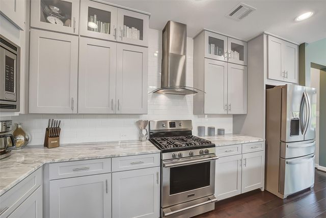 108 Castlegate Lane, Houston, TX 77065