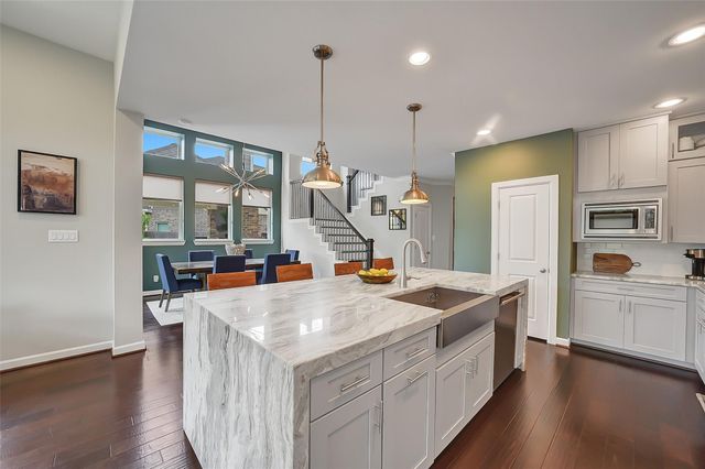 108 Castlegate Lane, Houston, TX 77065