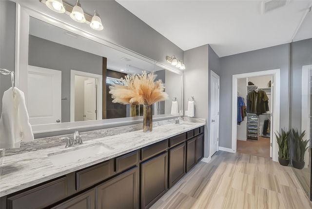 108 Castlegate Lane, Houston, TX 77065