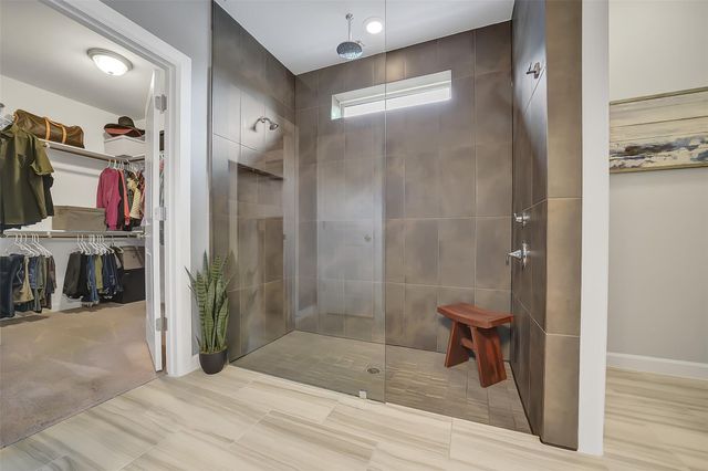 108 Castlegate Lane, Houston, TX 77065