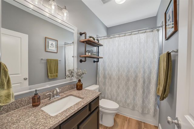 108 Castlegate Lane, Houston, TX 77065