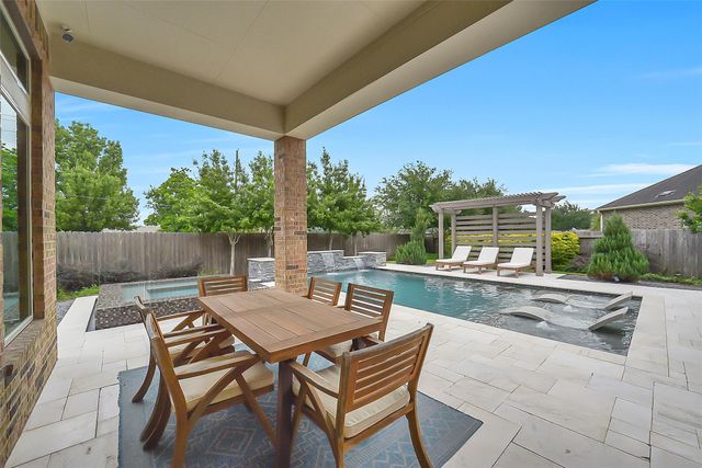 108 Castlegate Lane, Houston, TX 77065