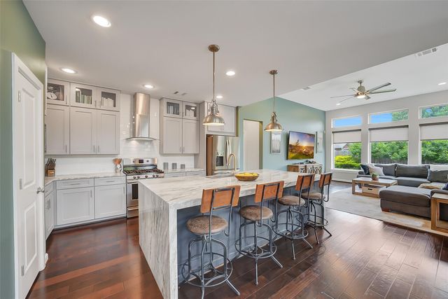 108 Castlegate Lane, Houston, TX 77065