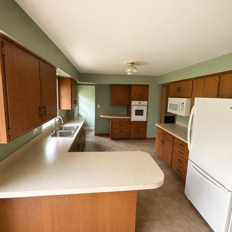 2938 Noreen Drive, Bay City, MI 48706