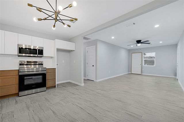 8647 Berndale Street, Houston, TX 77029