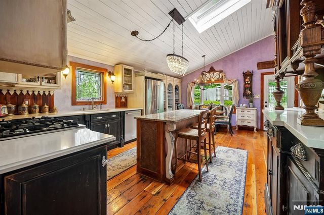 40 Edgewood Avenue, West Orange, NJ 07052