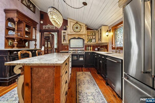 40 Edgewood Avenue, West Orange, NJ 07052