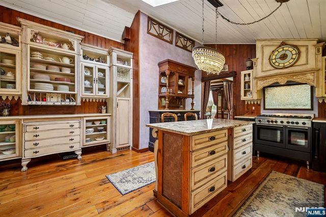 40 Edgewood Avenue, West Orange, NJ 07052