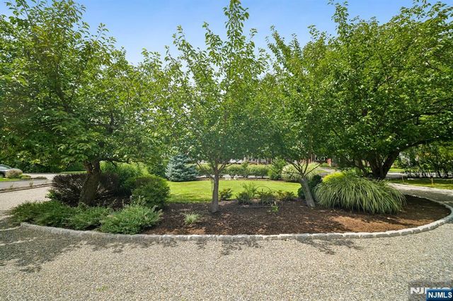 40 Edgewood Avenue, West Orange, NJ 07052