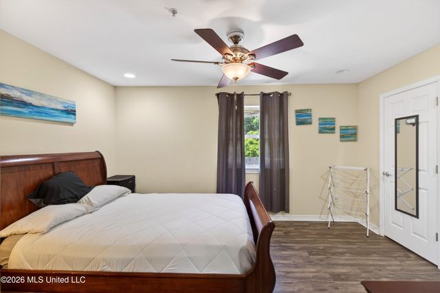 1282 Beach Boulevard, 214, Biloxi, MS 39530