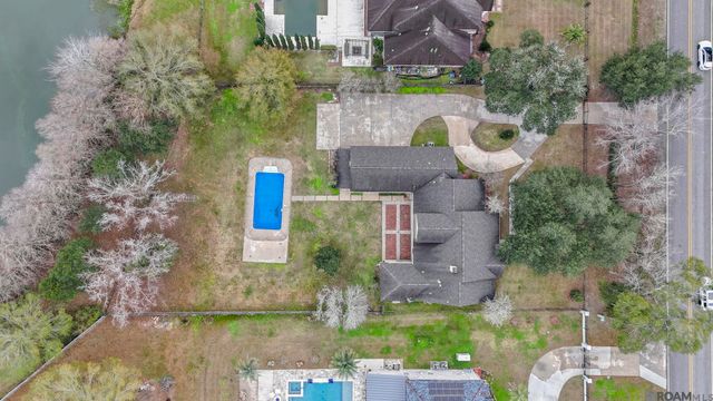 18616 Perkins Rd, Prairieville, LA 70769