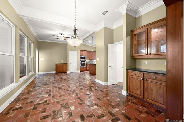 18616 Perkins Rd, Prairieville, LA 70769