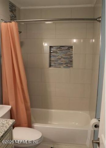 4301 PLAZA GATE Lane S 301, Jacksonville, FL 32217