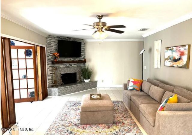 4301 PLAZA GATE Lane S 301, Jacksonville, FL 32217