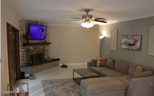 4301 PLAZA GATE Lane S 301, Jacksonville, FL 32217