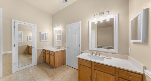 212 Lakemont DR, Hutto, TX 78634