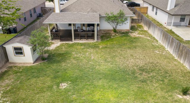 212 Lakemont DR, Hutto, TX 78634