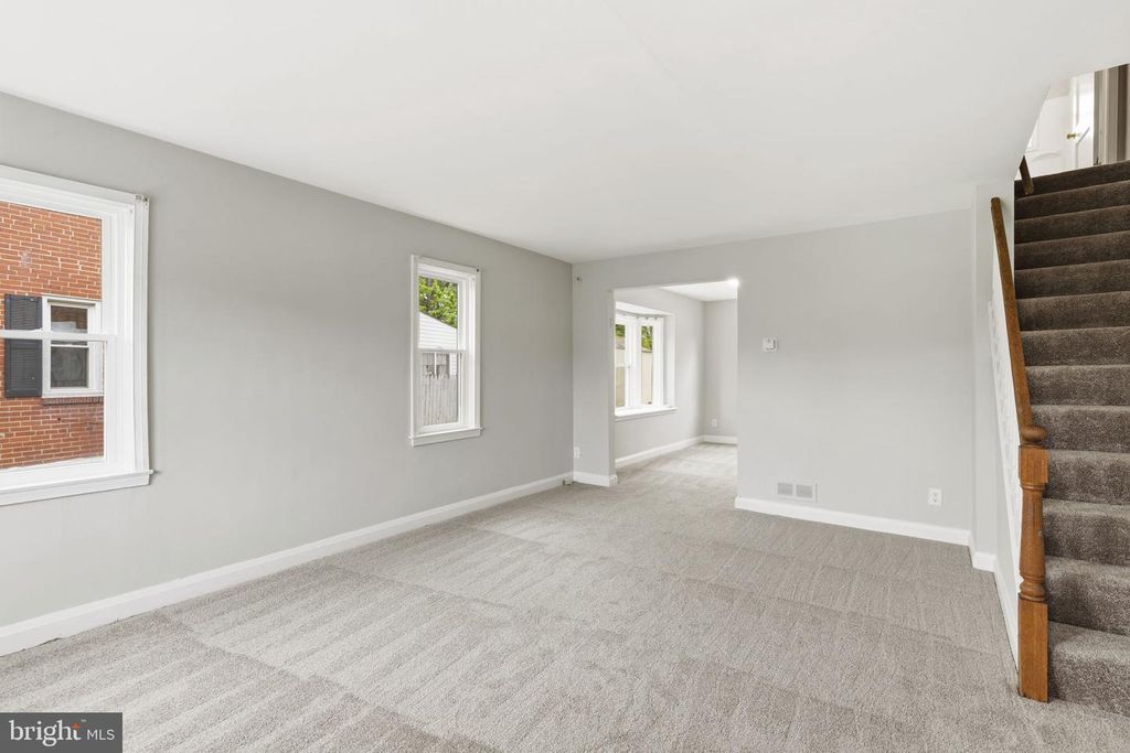 Image 6 of property listing at 1107 MARLYN AVE N, Baltimore, MD 21221