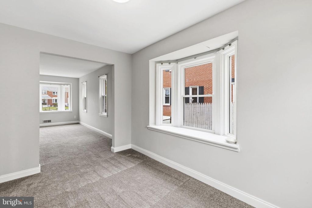 Image 7 of property listing at 1107 MARLYN AVE N, Baltimore, MD 21221