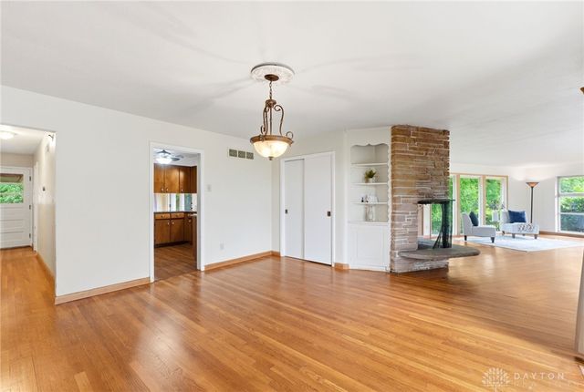 2439 Mayfair Road, Dayton, OH 45405