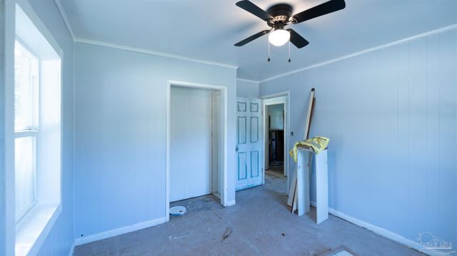 30 Howard Dr, Pensacola, FL 32503