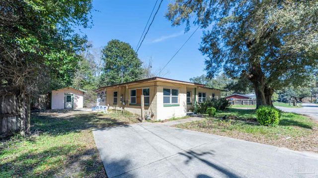30 Howard Dr, Pensacola, FL 32503