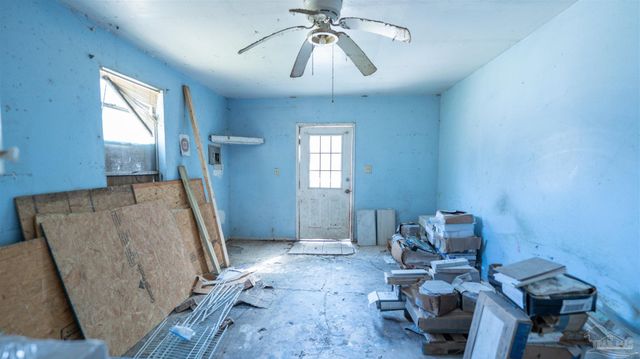 30 Howard Dr, Pensacola, FL 32503