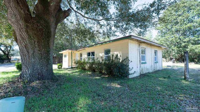 30 Howard Dr, Pensacola, FL 32503