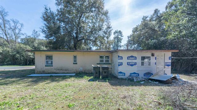 30 Howard Dr, Pensacola, FL 32503