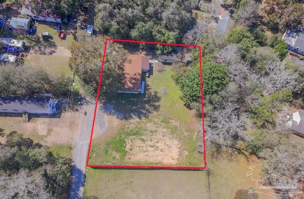 30 Howard Dr, Pensacola, FL 32503