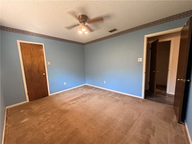 4133 Eagle Dr, Corpus Christi, TX 78413