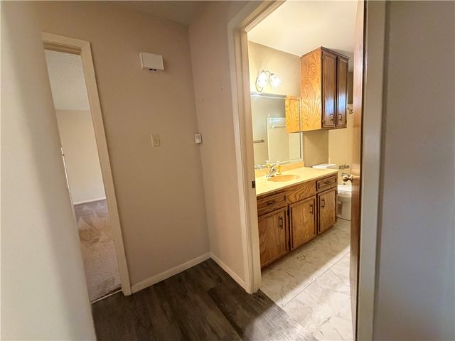 4133 Eagle Dr, Corpus Christi, TX 78413